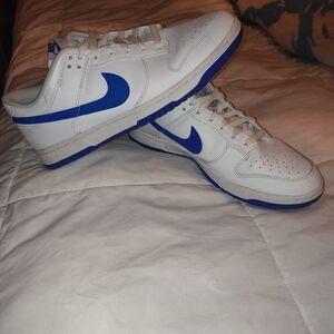 Nike Men's White and Blue Sneakers